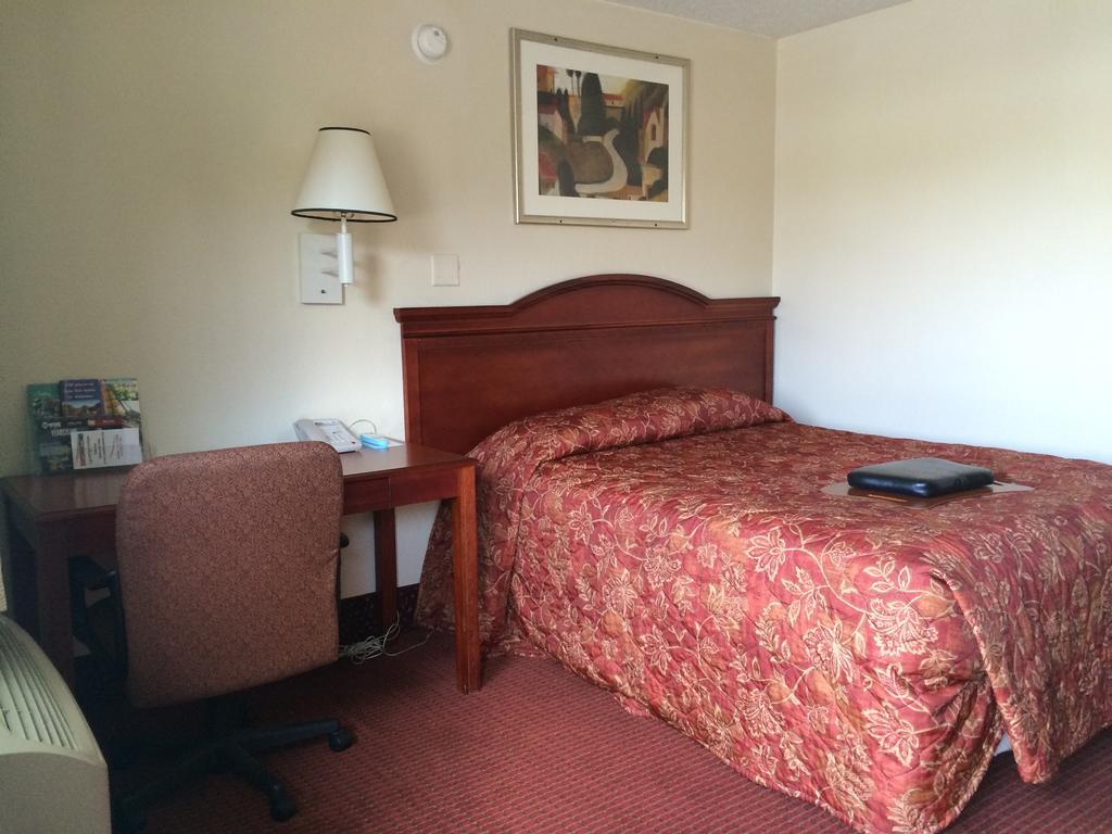 Carpet Inn Opelika Ngoại thất bức ảnh