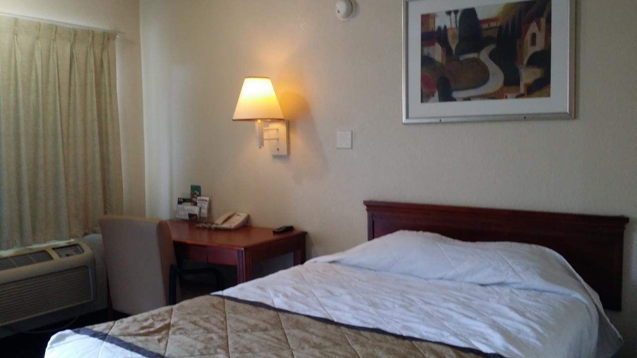 Carpet Inn Opelika Ngoại thất bức ảnh