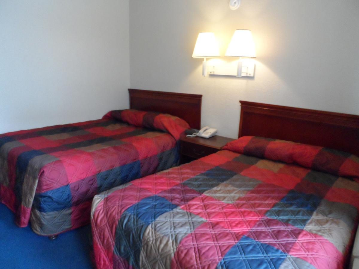 Carpet Inn Opelika Ngoại thất bức ảnh